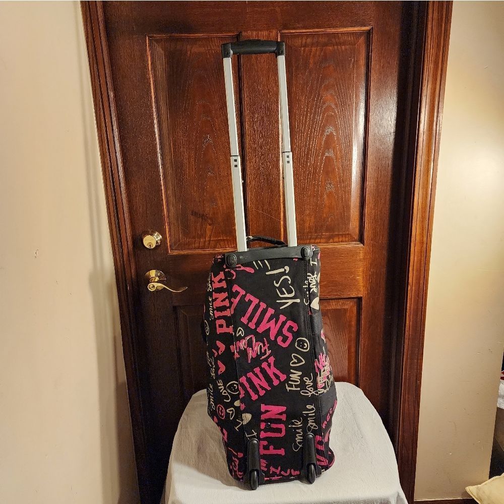 Nice Vintage Victoria Secret Wheelie Luggage Carry On - Picture 2 of 15